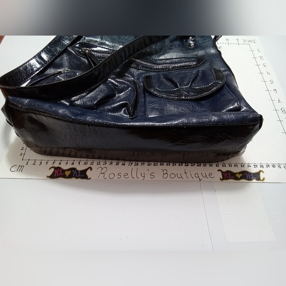 Gorgeous large navy blue purse - Picture 2 of 7